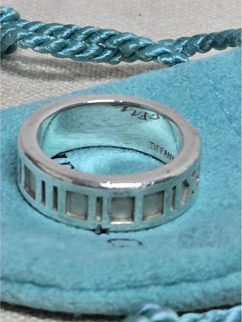 Tiffany & Co. Sterling Silver Atlas Roman Numeral Ring 5.5 - Picture 3 of 7